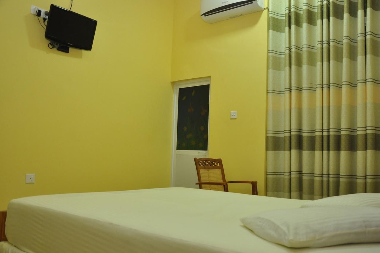 Hotel Pearl Gate Chilaw Exterior foto